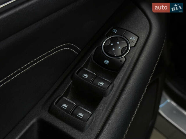 Серый Форд Эдж, объемом двигателя 2 л и пробегом 46 тыс. км за 23999 $, фото 18 на Automoto.ua