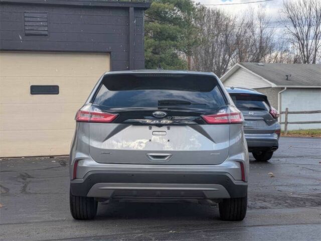 Сірий Форд Едж, об'ємом двигуна 2 л та пробігом 24 тис. км за 14500 $, фото 4 на Automoto.ua