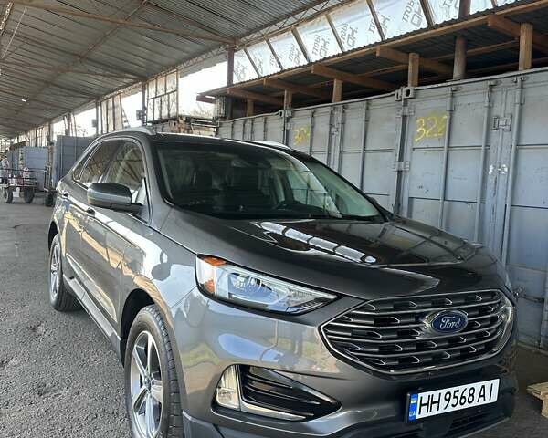 Серый Форд Эдж, объемом двигателя 2 л и пробегом 111 тыс. км за 22300 $, фото 3 на Automoto.ua