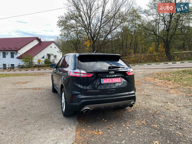 Серый Форд Эдж, объемом двигателя 2 л и пробегом 129 тыс. км за 18999 $, фото 7 на Automoto.ua