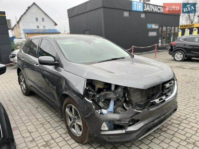 Сірий Форд Едж, об'ємом двигуна 2 л та пробігом 147 тис. км за 16700 $, фото 6 на Automoto.ua