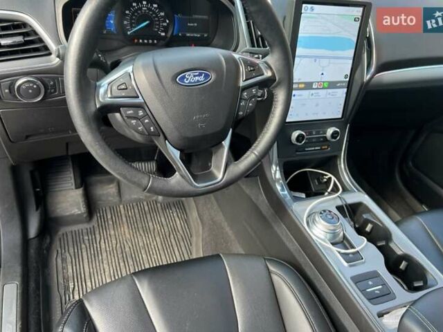 Сірий Форд Едж, об'ємом двигуна 2 л та пробігом 41 тис. км за 14700 $, фото 3 на Automoto.ua
