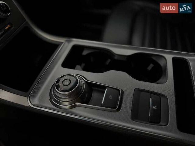 Серый Форд Эдж, объемом двигателя 2 л и пробегом 132 тыс. км за 21000 $, фото 13 на Automoto.ua