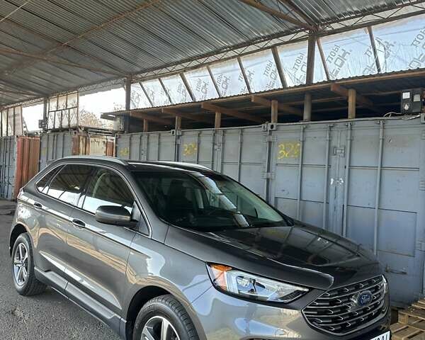 Серый Форд Эдж, объемом двигателя 2 л и пробегом 111 тыс. км за 22300 $, фото 2 на Automoto.ua