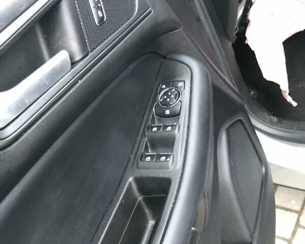 Сірий Форд Едж, об'ємом двигуна 2 л та пробігом 25 тис. км за 13900 $, фото 12 на Automoto.ua