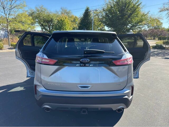 Сірий Форд Едж, об'ємом двигуна 2 л та пробігом 30 тис. км за 5700 $, фото 4 на Automoto.ua