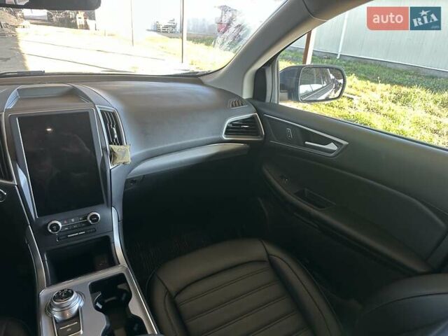 Серый Форд Эдж, объемом двигателя 2 л и пробегом 111 тыс. км за 22300 $, фото 28 на Automoto.ua