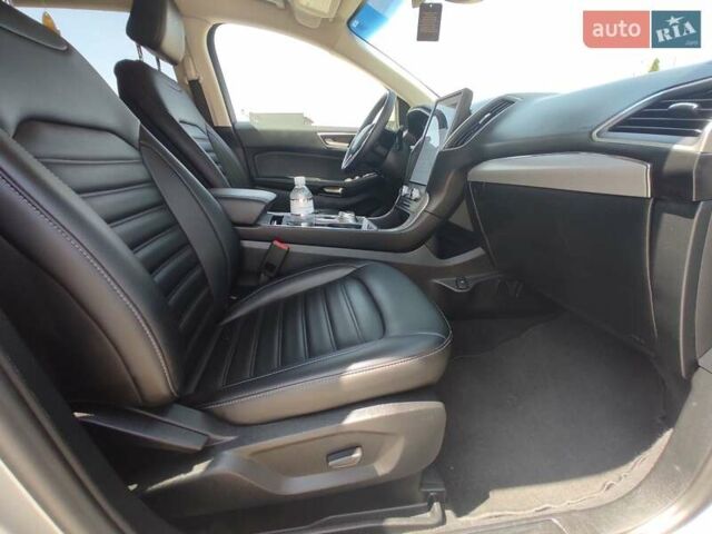 Сірий Форд Едж, об'ємом двигуна 2 л та пробігом 143 тис. км за 18700 $, фото 12 на Automoto.ua