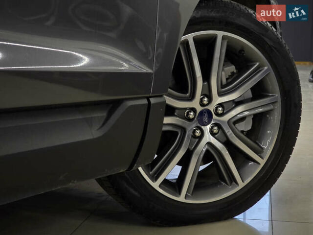 Серый Форд Эдж, объемом двигателя 2 л и пробегом 46 тыс. км за 23999 $, фото 32 на Automoto.ua