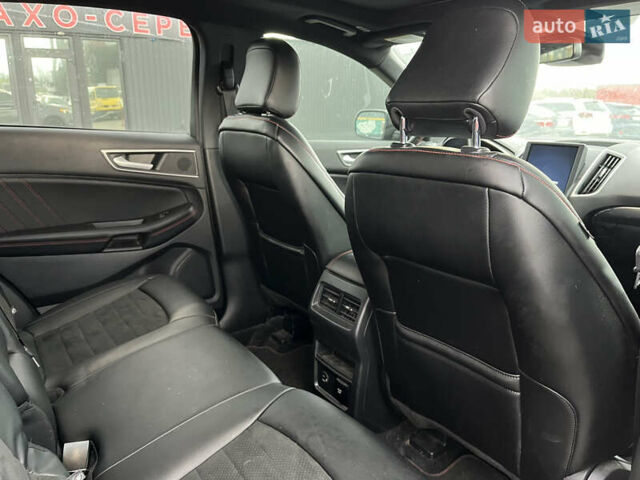 Сірий Форд Едж, об'ємом двигуна 2 л та пробігом 149 тис. км за 18700 $, фото 12 на Automoto.ua