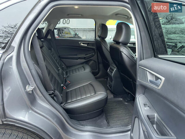 Серый Форд Эдж, объемом двигателя 2 л и пробегом 111 тыс. км за 22999 $, фото 30 на Automoto.ua
