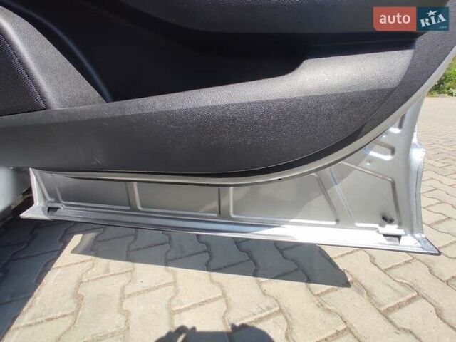 Сірий Форд Едж, об'ємом двигуна 2 л та пробігом 143 тис. км за 18700 $, фото 11 на Automoto.ua