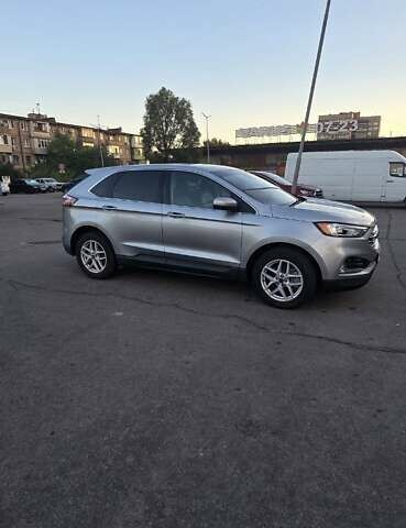 Сірий Форд Едж, об'ємом двигуна 2 л та пробігом 126 тис. км за 17999 $, фото 4 на Automoto.ua