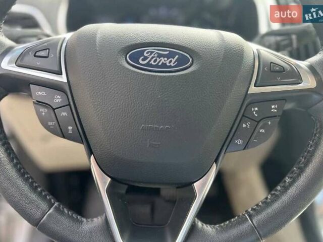 Сірий Форд Едж, об'ємом двигуна 2 л та пробігом 58 тис. км за 21590 $, фото 12 на Automoto.ua