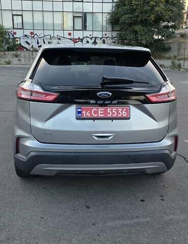 Сірий Форд Едж, об'ємом двигуна 2 л та пробігом 126 тис. км за 17999 $, фото 7 на Automoto.ua