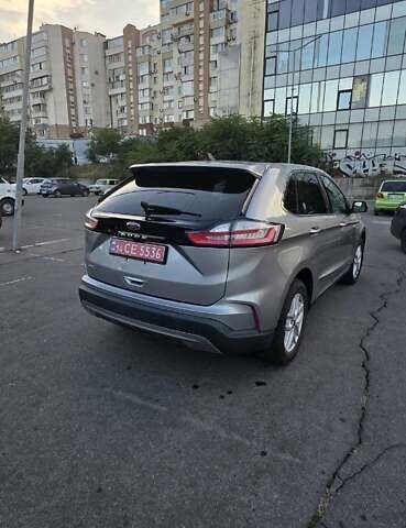 Сірий Форд Едж, об'ємом двигуна 2 л та пробігом 126 тис. км за 17999 $, фото 6 на Automoto.ua