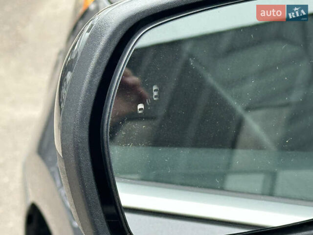 Серый Форд Эдж, объемом двигателя 2 л и пробегом 111 тыс. км за 22999 $, фото 13 на Automoto.ua