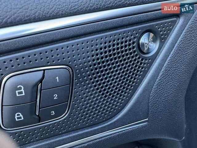 Серый Форд Эдж, объемом двигателя 2 л и пробегом 118 тыс. км за 22500 $, фото 39 на Automoto.ua