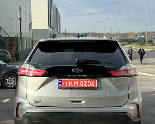 Серый Форд Эдж, объемом двигателя 2 л и пробегом 125 тыс. км за 17850 $, фото 5 на Automoto.ua