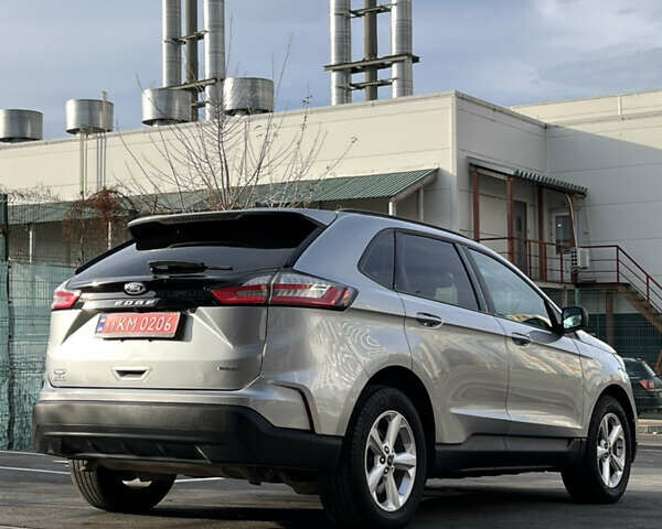 Серый Форд Эдж, объемом двигателя 2 л и пробегом 125 тыс. км за 17850 $, фото 4 на Automoto.ua