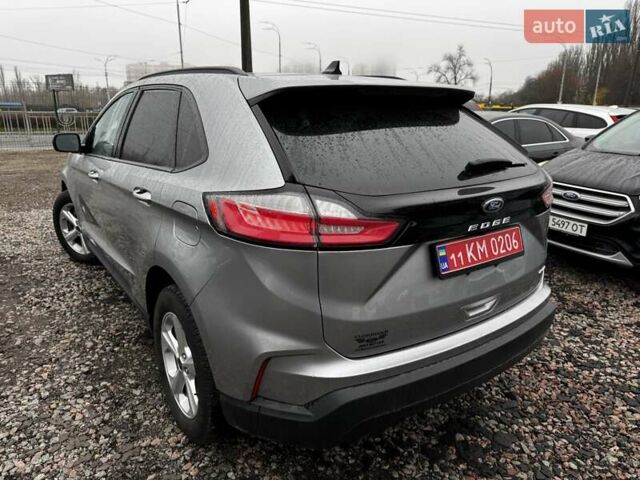 Сірий Форд Едж, об'ємом двигуна 2 л та пробігом 123 тис. км за 18900 $, фото 3 на Automoto.ua