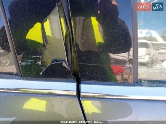 Серый Форд Эдж, объемом двигателя 2 л и пробегом 29 тыс. км за 7000 $, фото 9 на Automoto.ua