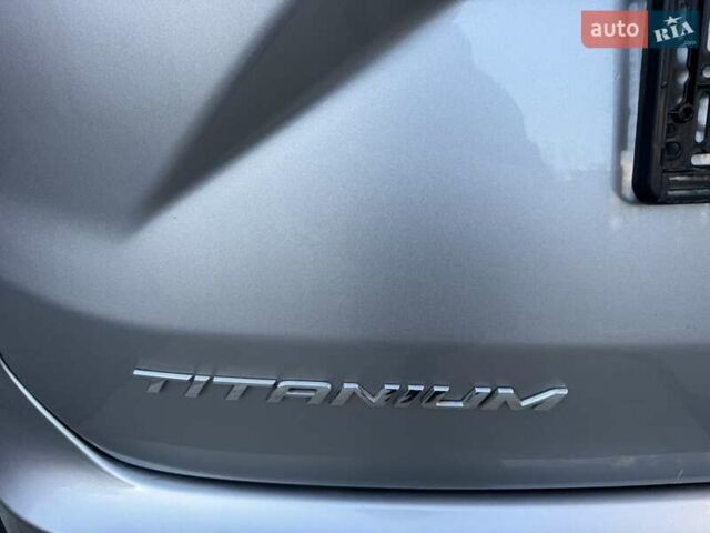 Серый Форд Эдж, объемом двигателя 2 л и пробегом 118 тыс. км за 22500 $, фото 4 на Automoto.ua