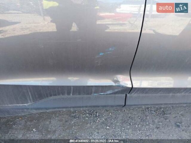 Серый Форд Эдж, объемом двигателя 2 л и пробегом 29 тыс. км за 7000 $, фото 8 на Automoto.ua