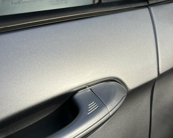 Серый Форд Эдж, объемом двигателя 2 л и пробегом 125 тыс. км за 17850 $, фото 16 на Automoto.ua