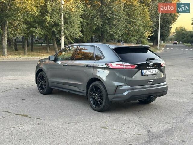 Сірий Форд Едж, об'ємом двигуна 2 л та пробігом 67 тис. км за 21000 $, фото 5 на Automoto.ua