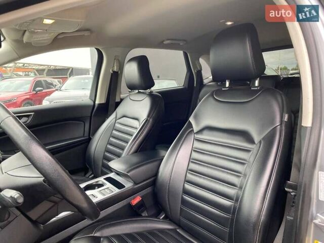 Серый Форд Эдж, объемом двигателя 2 л и пробегом 160 тыс. км за 19400 $, фото 18 на Automoto.ua