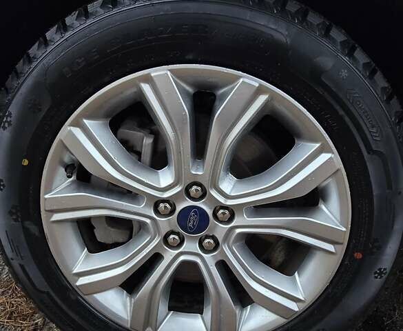 Серый Форд Эдж, объемом двигателя 2 л и пробегом 132 тыс. км за 22950 $, фото 18 на Automoto.ua