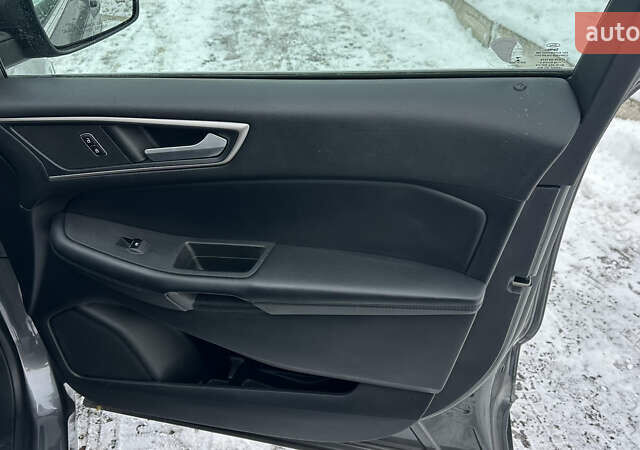 Серый Форд Эдж, объемом двигателя 2 л и пробегом 260 тыс. км за 15300 $, фото 21 на Automoto.ua