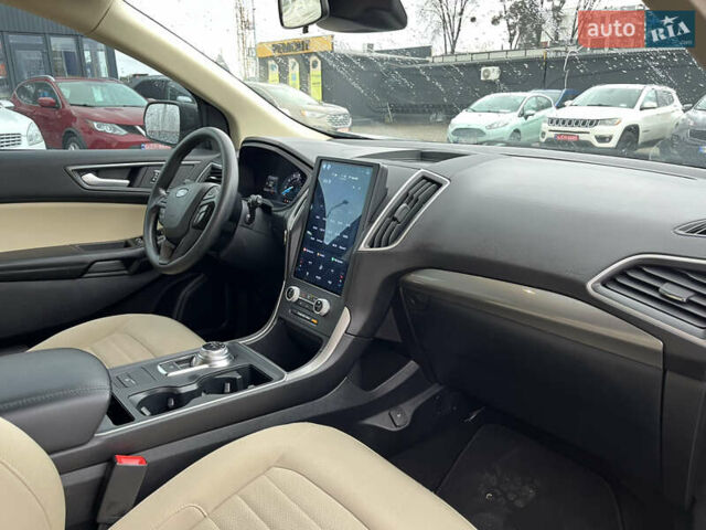 Серый Форд Эдж, объемом двигателя 2 л и пробегом 82 тыс. км за 17999 $, фото 18 на Automoto.ua