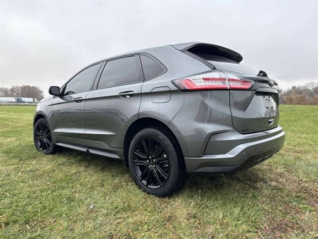 Сірий Форд Едж, об'ємом двигуна 2 л та пробігом 21 тис. км за 11000 $, фото 4 на Automoto.ua