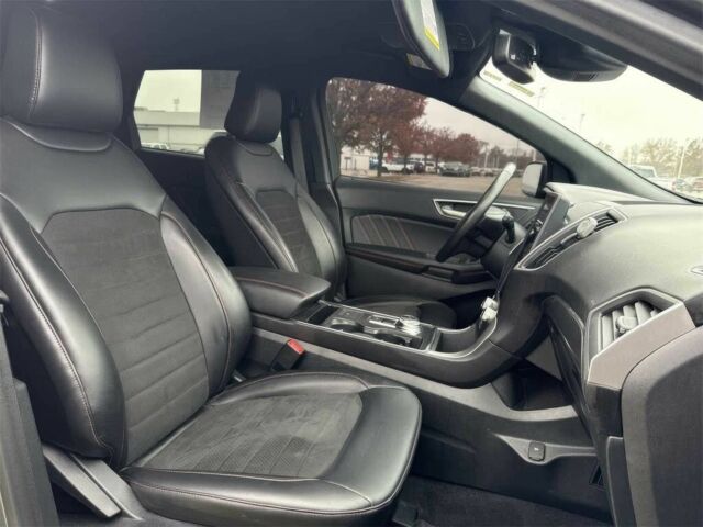 Сірий Форд Едж, об'ємом двигуна 2 л та пробігом 21 тис. км за 11000 $, фото 8 на Automoto.ua
