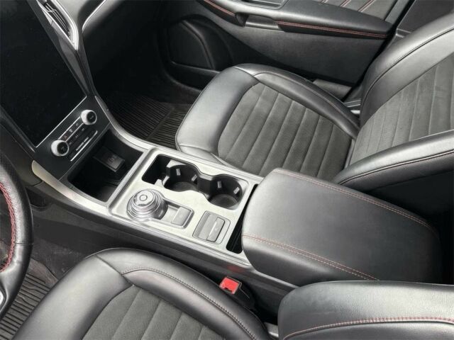 Сірий Форд Едж, об'ємом двигуна 2 л та пробігом 21 тис. км за 11000 $, фото 11 на Automoto.ua