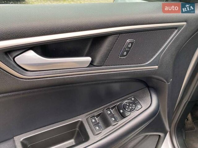 Серый Форд Эдж, объемом двигателя 2 л и пробегом 160 тыс. км за 19400 $, фото 11 на Automoto.ua