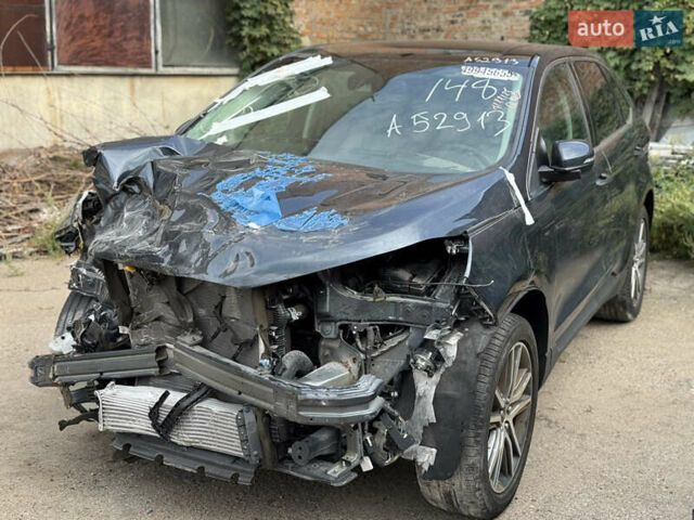 Сірий Форд Едж, об'ємом двигуна 2 л та пробігом 28 тис. км за 10999 $, фото 7 на Automoto.ua