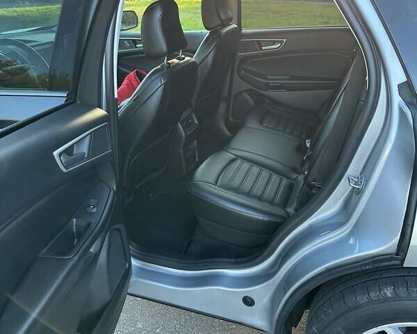 Серый Форд Эдж, объемом двигателя 2 л и пробегом 89 тыс. км за 19950 $, фото 22 на Automoto.ua