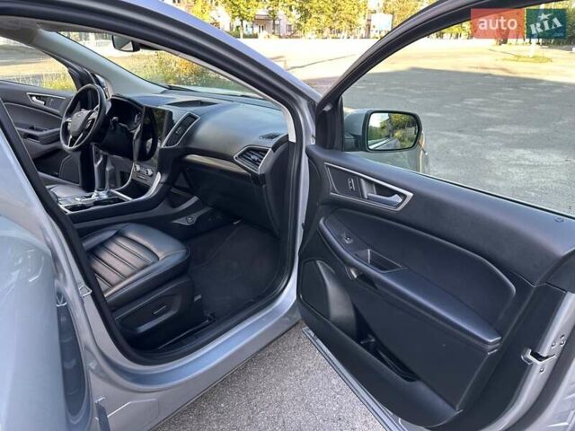 Серый Форд Эдж, объемом двигателя 2 л и пробегом 89 тыс. км за 19950 $, фото 25 на Automoto.ua