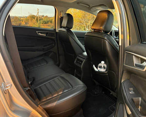 Сірий Форд Едж, об'ємом двигуна 2 л та пробігом 54 тис. км за 22000 $, фото 12 на Automoto.ua