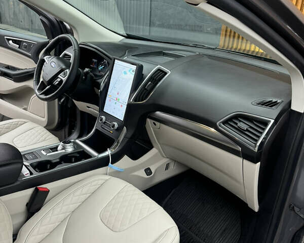 Серый Форд Эдж, объемом двигателя 2 л и пробегом 30 тыс. км за 28500 $, фото 6 на Automoto.ua