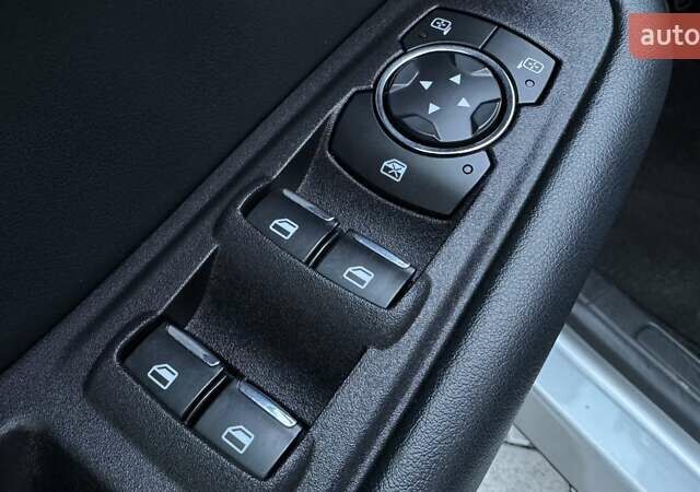 Серый Форд Эдж, объемом двигателя 2 л и пробегом 68 тыс. км за 23300 $, фото 22 на Automoto.ua