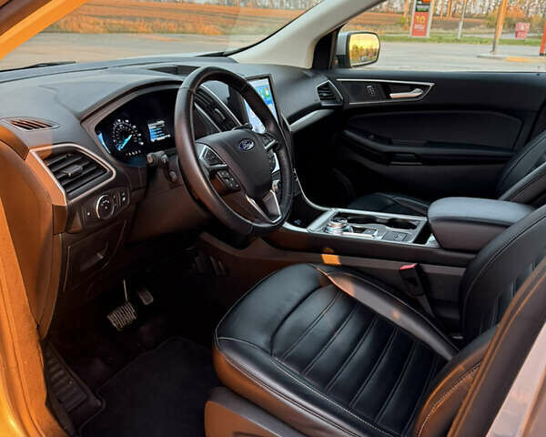 Сірий Форд Едж, об'ємом двигуна 2 л та пробігом 54 тис. км за 22000 $, фото 16 на Automoto.ua