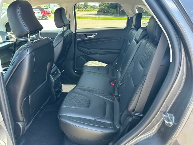 Серый Форд Эдж, объемом двигателя 2 л и пробегом 25 тыс. км за 15800 $, фото 7 на Automoto.ua