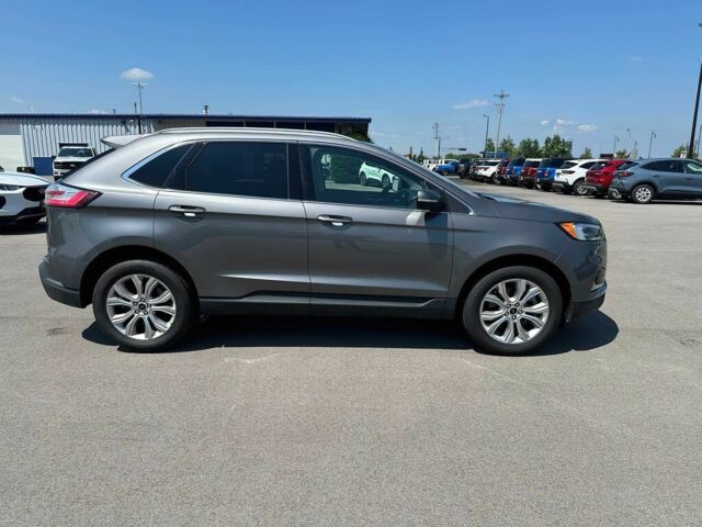 Серый Форд Эдж, объемом двигателя 2 л и пробегом 25 тыс. км за 15800 $, фото 5 на Automoto.ua