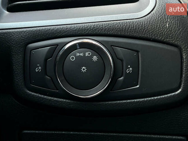 Форд Едж 2016 у Львові на Automoto.ua Синій Форд Едж, об'ємом двигуна 2 л та пробігом 114 тис. км за 14300 $, фото 14 на Automoto.ua