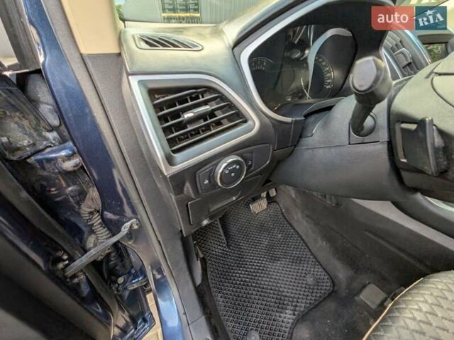 Синій Форд Едж, об'ємом двигуна 2 л та пробігом 85 тис. км за 14000 $, фото 11 на Automoto.ua