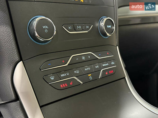 Синій Форд Едж, об'ємом двигуна 2 л та пробігом 130 тис. км за 15300 $, фото 31 на Automoto.ua